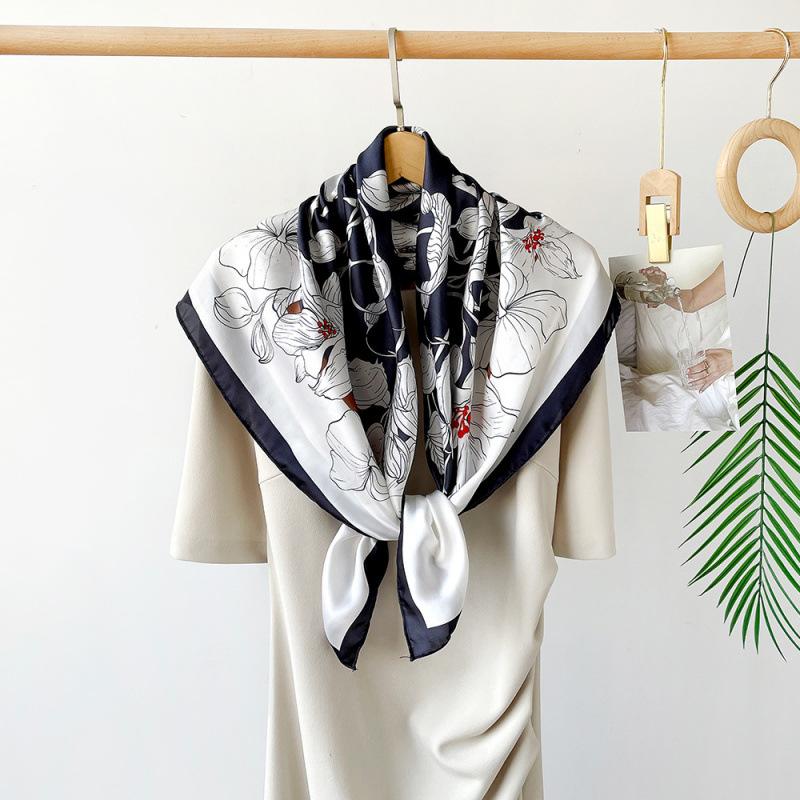 Seidenschal für Damen Frühling und Sommer Neu Satin Bedruckt Imitation Seidenschal Großes Quadratisches Tuch Temperament Schal Kopftuch