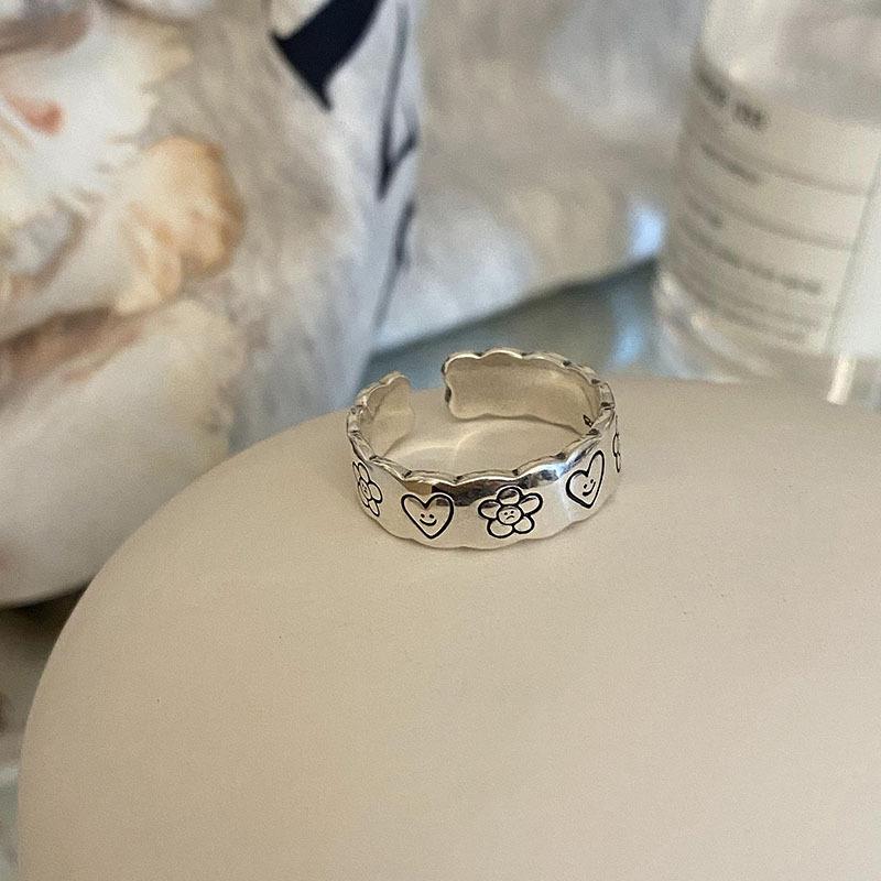 

Womens Fashionforward Copper Ring Featuring Distinctive Geometric Design And Ins Inspiration Style