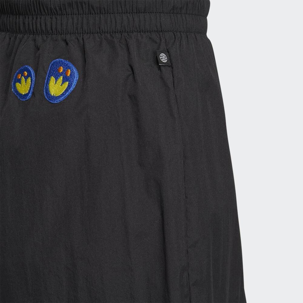 Adidas Originals Solid Pattern Embroidered Woven Casual Shorts Women Shorts Black HP0120