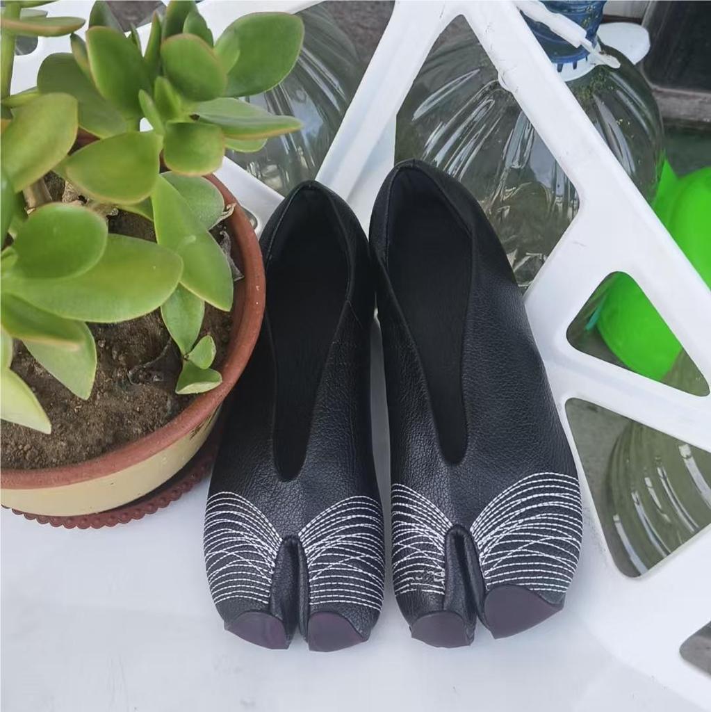 Fashion Women's Split-Toe Pig Hoof Shoes Spring Autumn Tabi Flats Bottom Slip-On Bean Walking Sneakers Comfortable Genuine Leather Upper