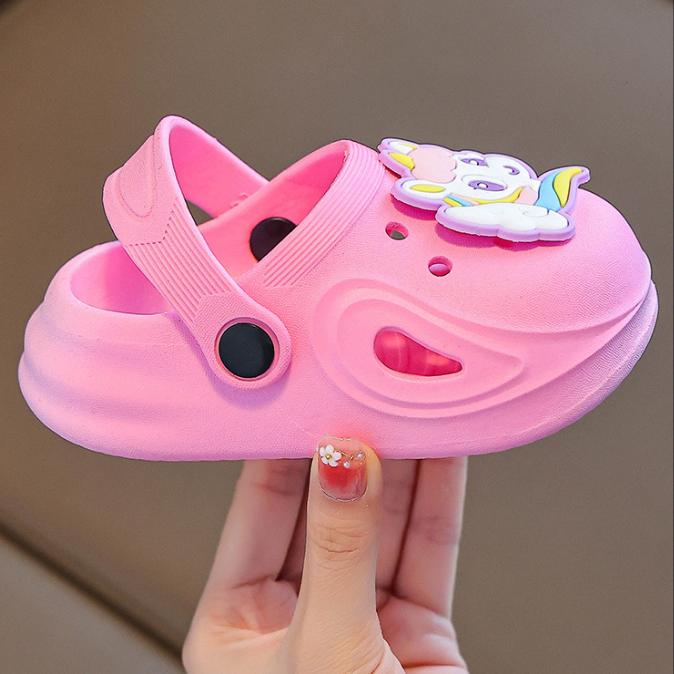 Kinder-Clogs mit weicher Sohle Leichte atmungsaktive Schlupfschuhe mit verstellbarem Fersenriemen Freizeit-Schuhe für Kleinkinder und Kinder Sommer-Schuhe