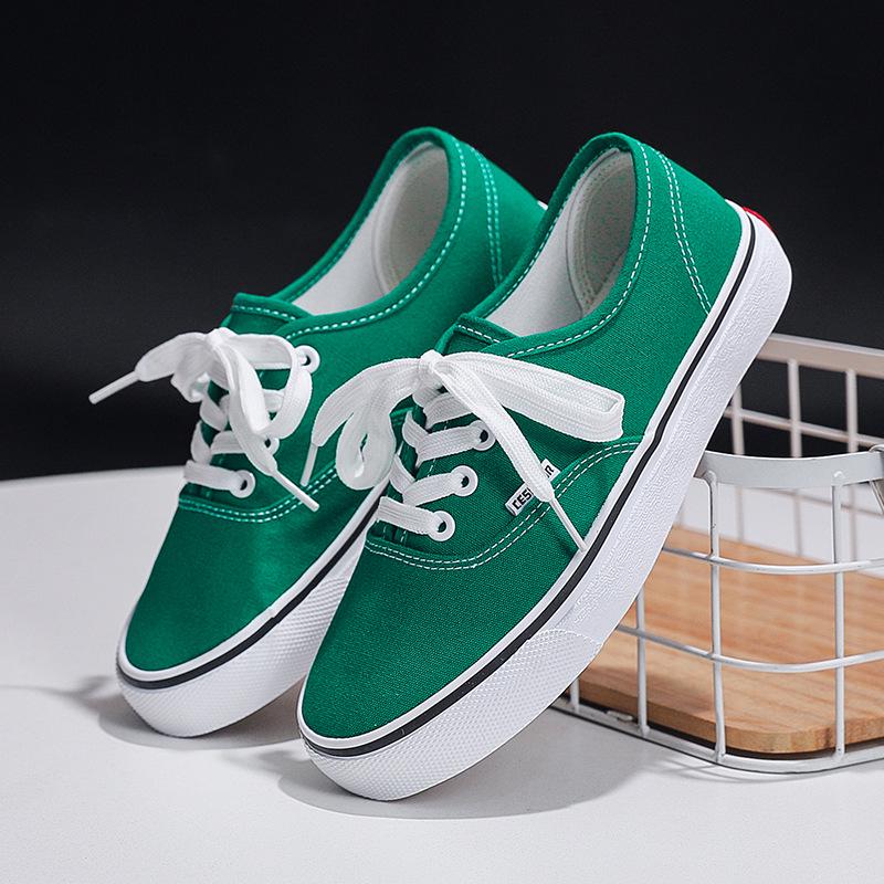 Candy Color Canvas Shoes: Unisex Spring/Autumn 2026 Versatile White Skate Sneakers for Students