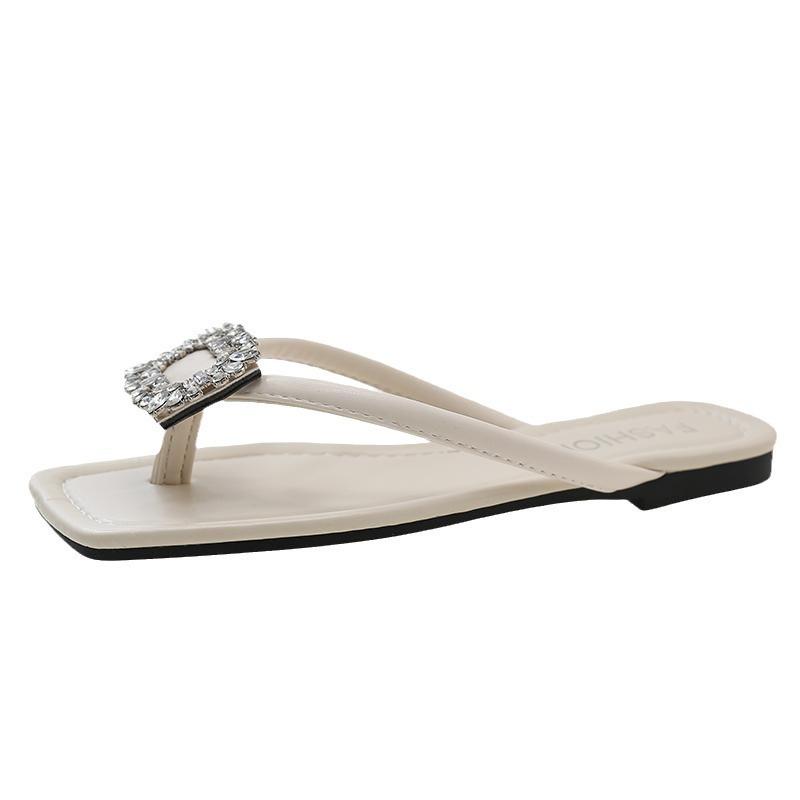 Flip-flops for women's outerwear 2025 summer new fashionable versatile rhinestone flat bottom pinch foot beach anti-skid sandals tide