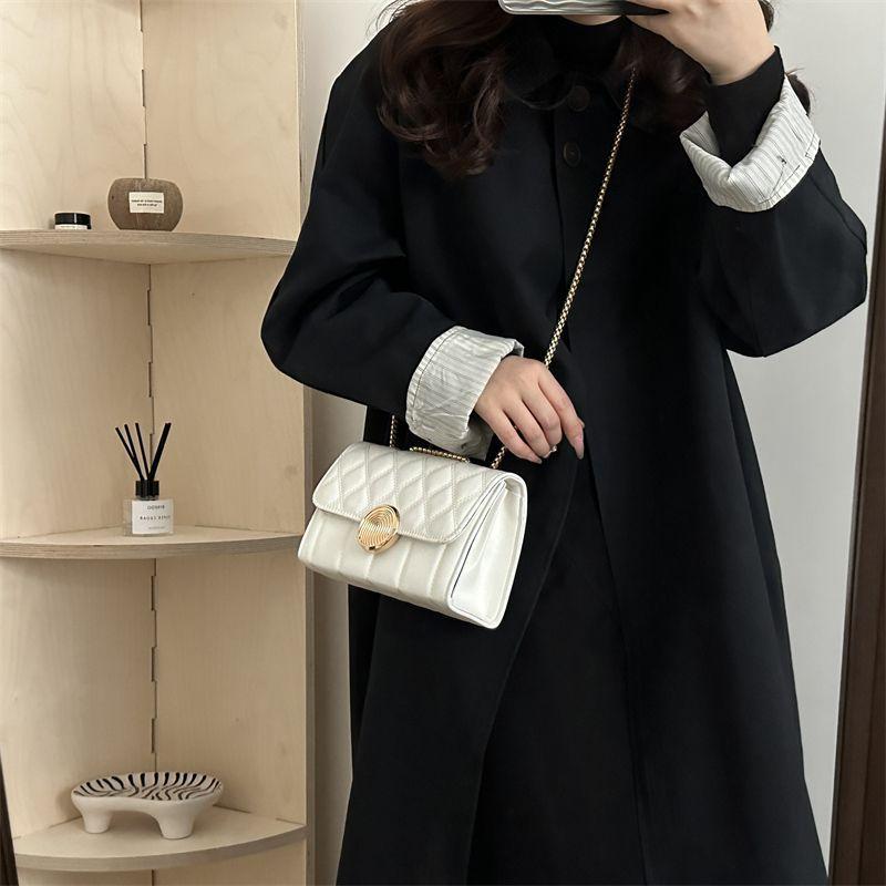 Versatile Chain Small Bag Women's 2025 Foreign Style New High-end Texture Shoulder Small Square Bag Fashionable Diamond Messenger Bag