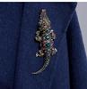 Elegant Alloy Crocodile Brooch with Inlaid Diamonds - Versatile Men's Suit Accessory and Animal Corsage.