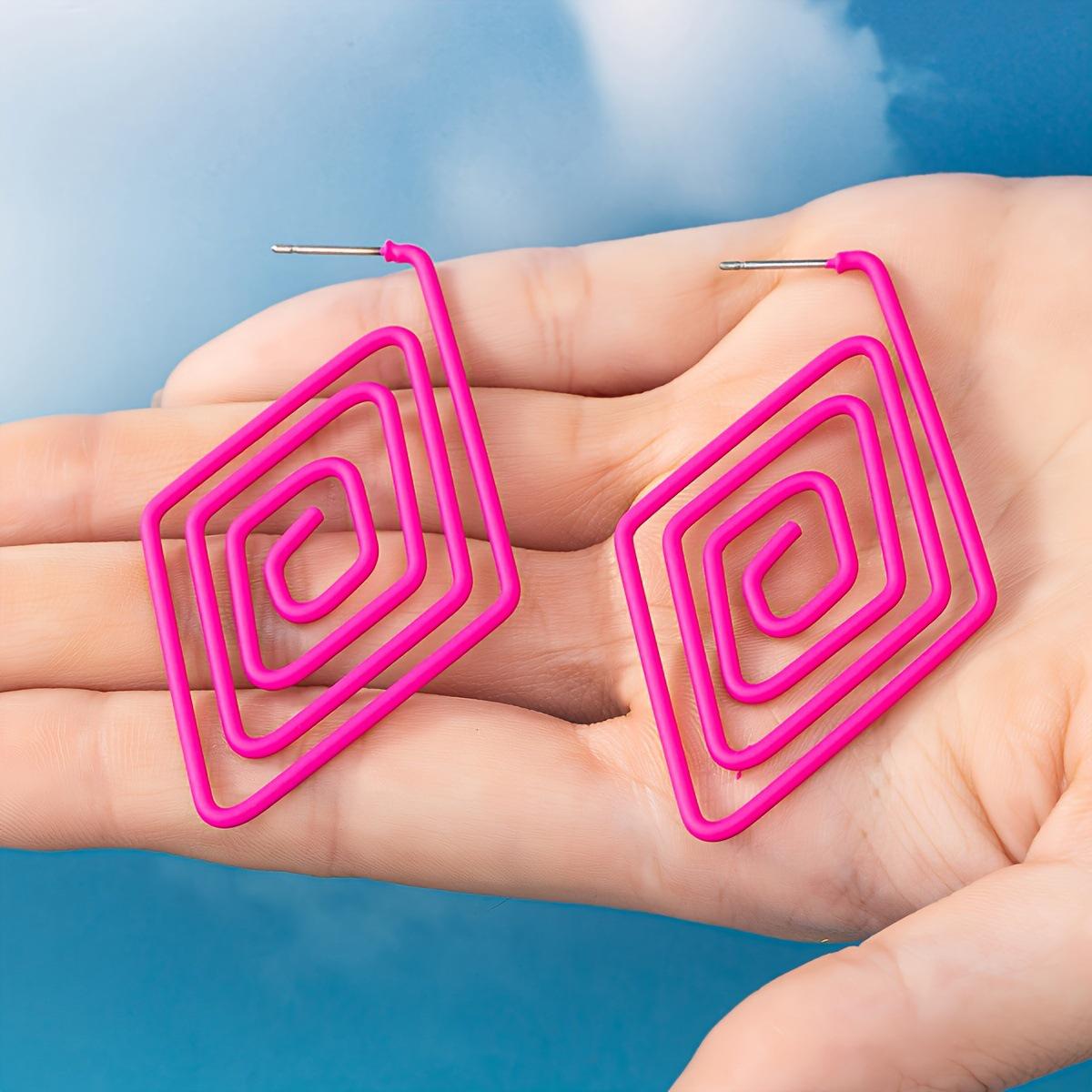 

Exaggerated Geometric Metal Multi-Circle Drop Earrings рожевий червоний колір