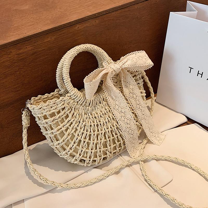 Straw bag women's niche 2025 new shoulder messenger women's bag versatile autumn and winter beach bag portable vegetable basket bag