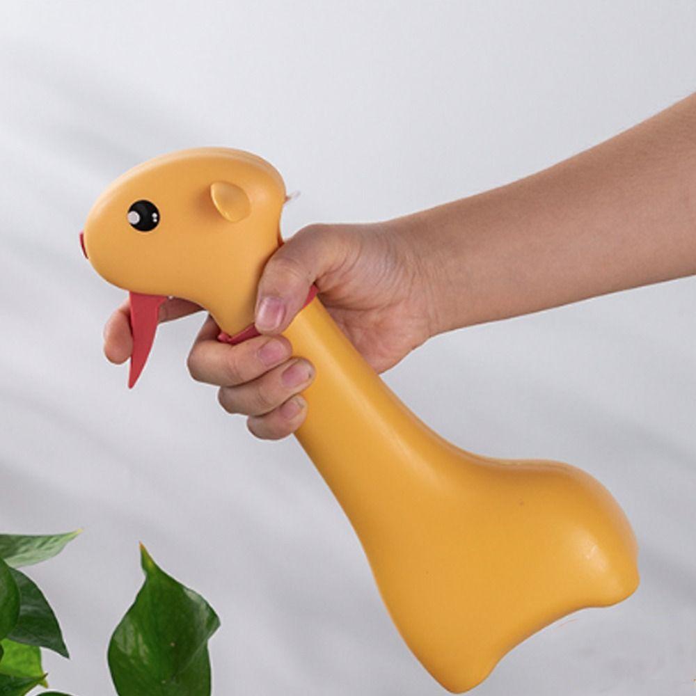 

Cute Giraffe Watering Pot Plastic Watering Kettle Sprayer Sprinkler Pot Flowerpot помаранчевий
