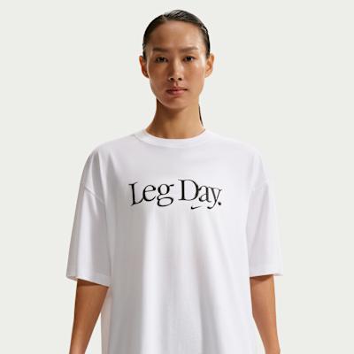 Nike T Shirts Women s White Crew Neck Moderate S
