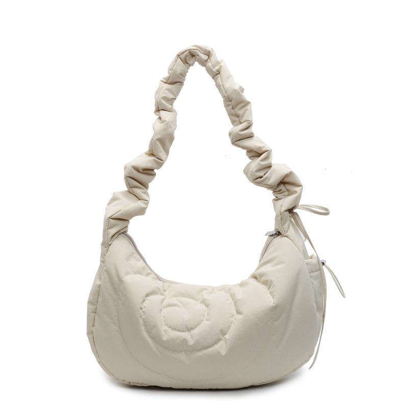 Korean version ins new large-capacity dumpling bag women's 2025 spring fashion casual shoulder bag commuter armpit bag