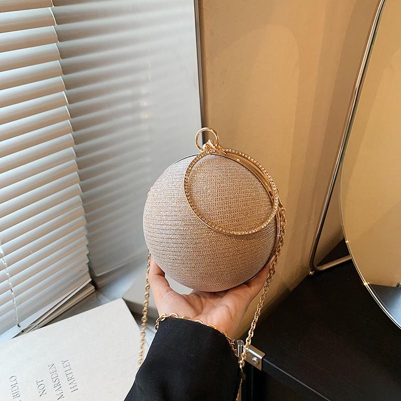 Chic Pu Leather Medium Round Crossbody Bag With Magnetic Closure For Trendy Women золотой