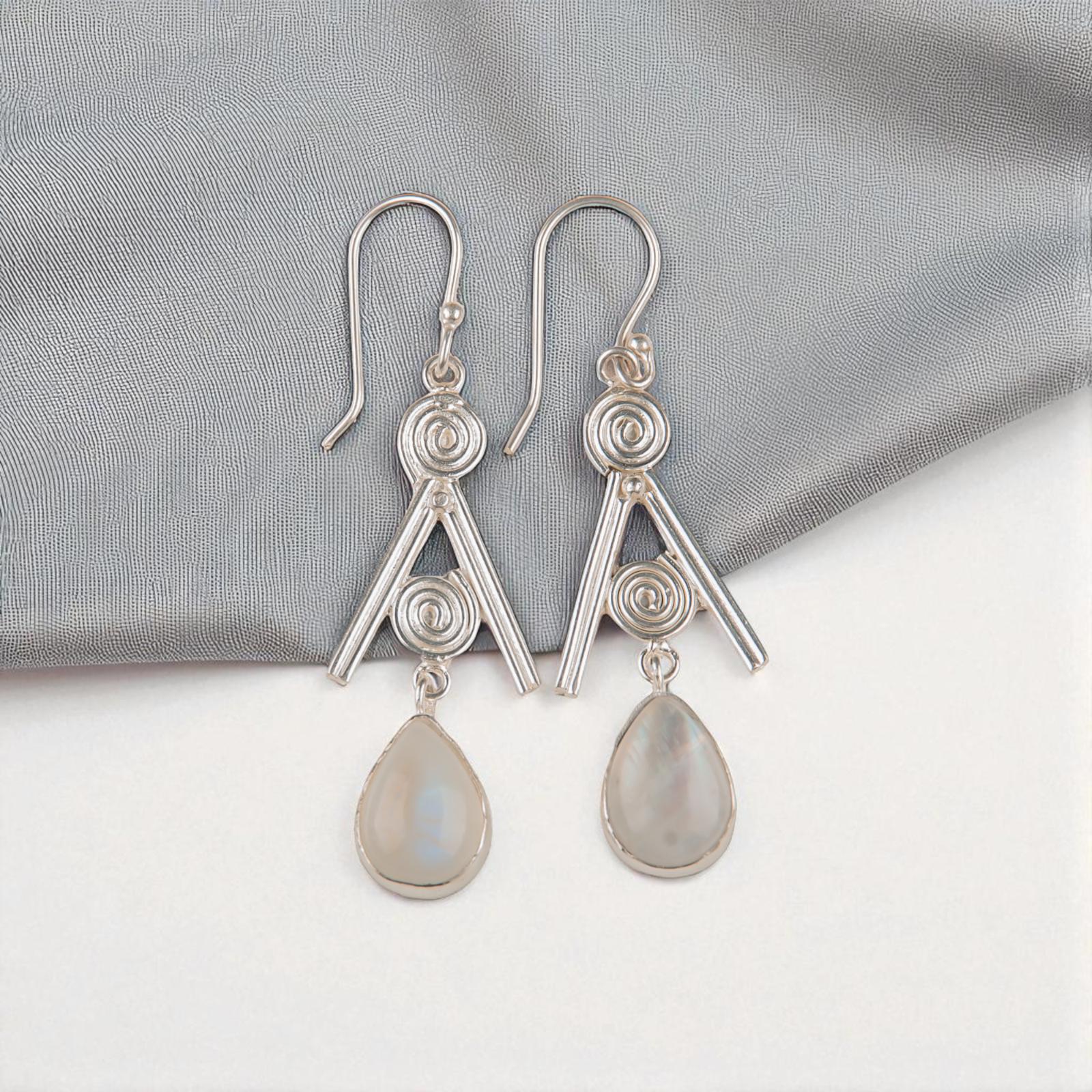 

Rainbow Moonstone Gemstone 925 Sterling Silver Jewelry Handcrafted Earrings 2.4 EE-86-30
