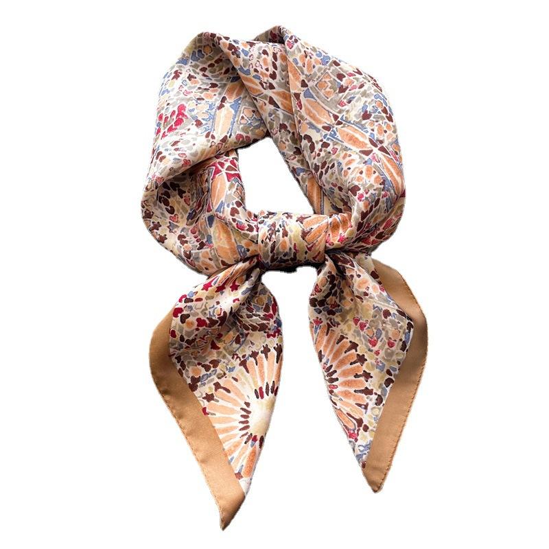 Retro Big Flower Light Luxury Scarf Color Matching Silk Scarf Imitation Silk Women'S Square Scarf 70X70Cm Headscarf Shawl Travel Scarf