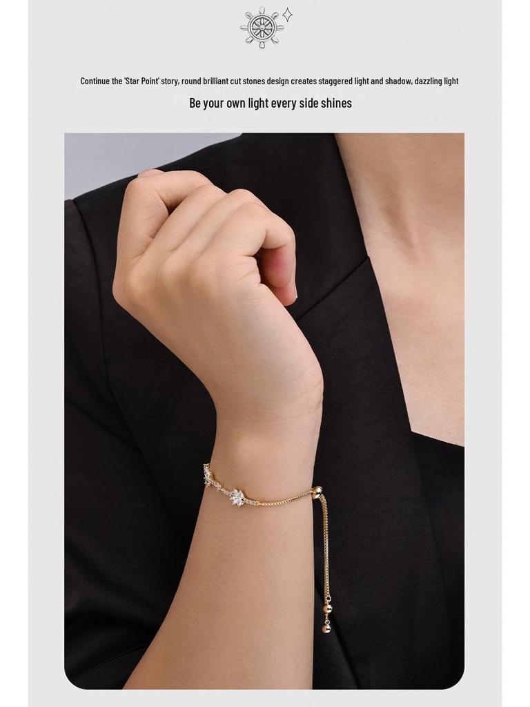 Elegant Four-Leaf Clover Zircon Bracelet for Women - Luxurious, Sparkling, High-End Design Jewelry Accessory