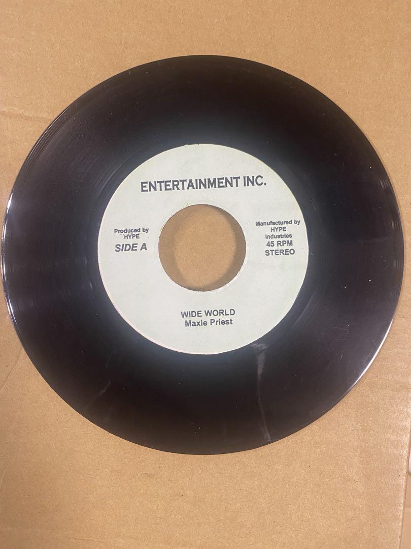 

[USED] MAXI PREIST / WILD WORLD 7 inch record