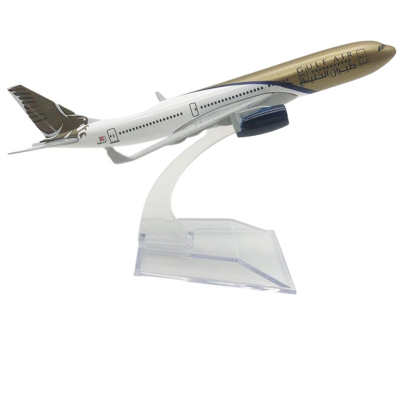 

Gulf 330 Alloy Aircraft Model 16cm золотой