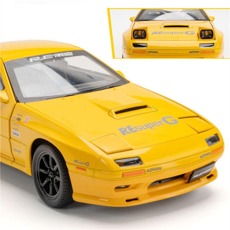 1/24 Mazda RX7 Alloy Sports Car Model Diecasts Metal Toy Racing Vehicles Car Model Simulation Sound and Light Childrens Toy Gift