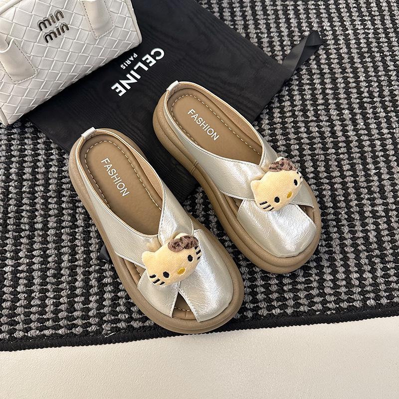 Small Girl Cute Cool Slippers Woman 2025 Summer New Wear Thick Bottom Non-slip Stepping On Shit Feeling Bag Head Drag