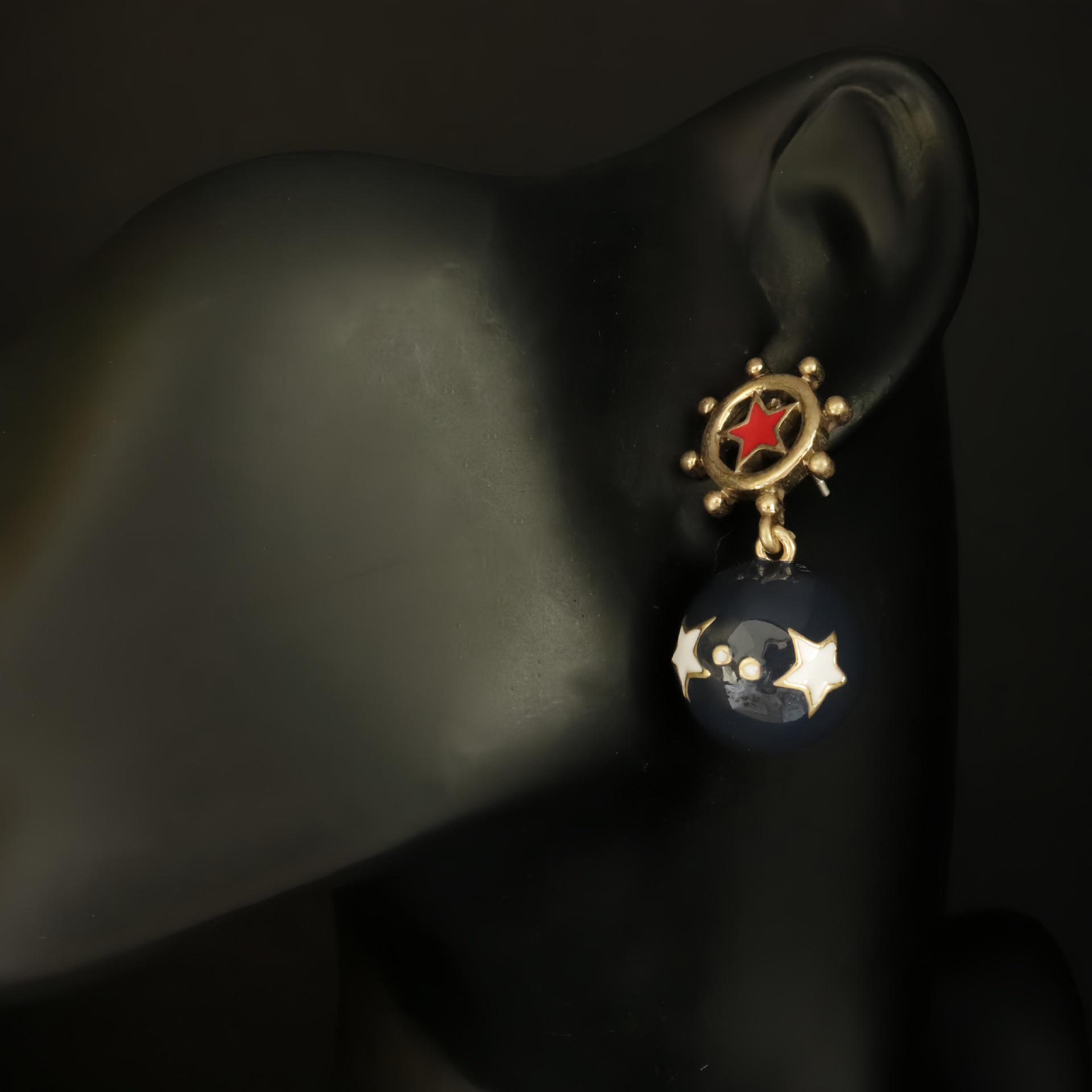 French Retro Handmade Enamel Star Earrings with Punk Style Round Bead Pendant Studs