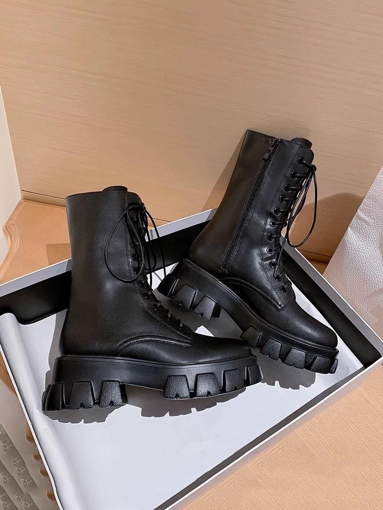 

Ботинки Мартина на высокой подошве женские маленькие 2025 новые из мягкой кожи на толстой подошве весенне-осенние одинарные ботинки в британском стиле черные короткие ботинки 40 чёрный