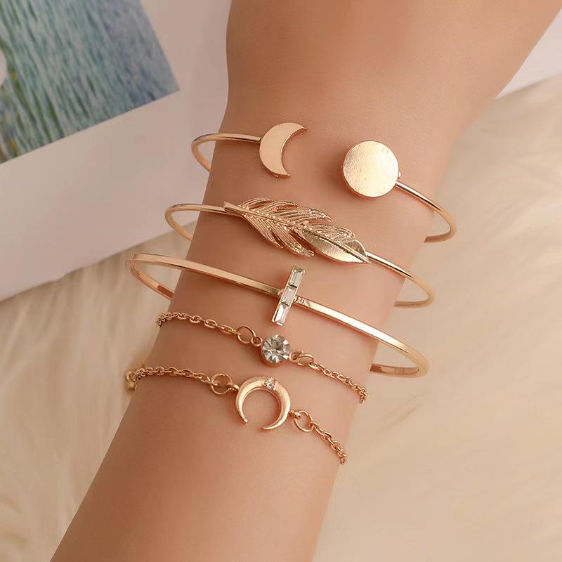 Trendy Cross-Border European & American Jewelry: Versatile Bracelet Watch Accessories