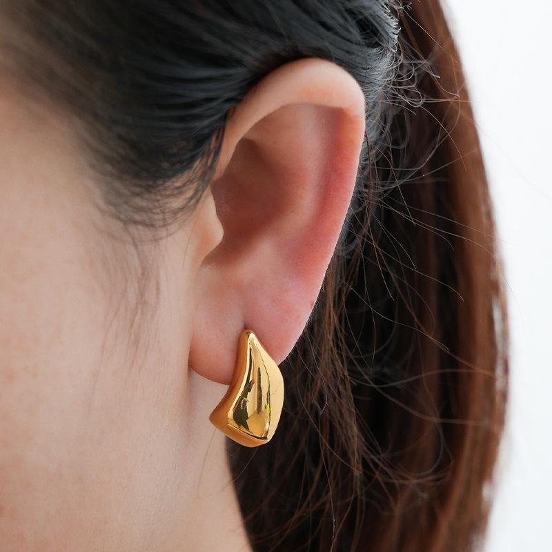18K Gold Stainless Steel Minimalist Women’s Earrings – Luxury Fashion Studs