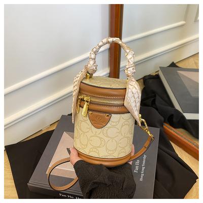 Small Bag Women's Summer New Fashion Messenger Bag Popular Mini Bucket Bag