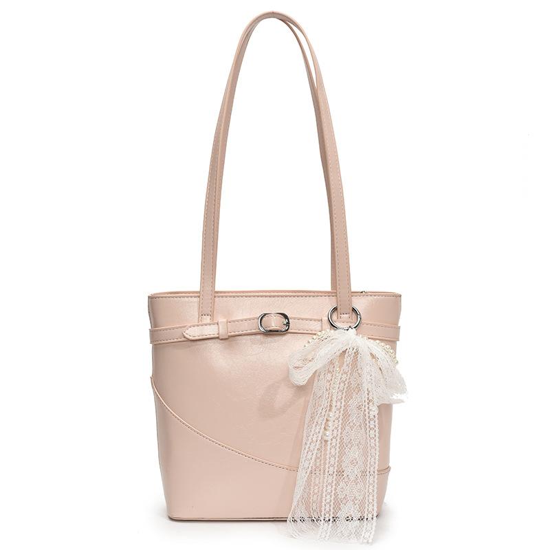 New Product Wholesale Fashion High Sense Korean Version Temperament Portable Bucket Bag Versatile Commuter Spice Girl Style Messenger Bag