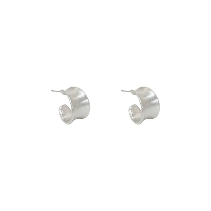 C-shaped wide-sided stud earrings, women's earrings, autumn and winter advanced mosquito coil disc ear clips, no ear piercings, advanced sense