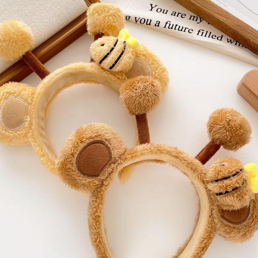 Adorable Bee Plush Headband: Non-Slip Cartoon Hair Accessory for Makeup and Face Washing