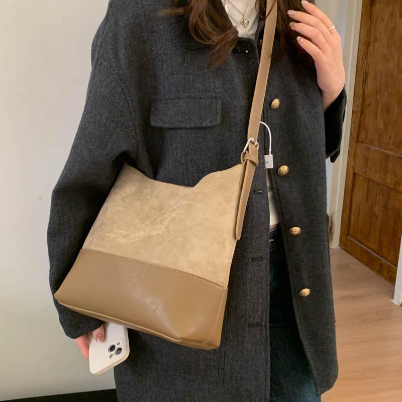 PU Shoulder Bag for Women with Suede and Smooth Panel Design Ideal for Daily Use Work