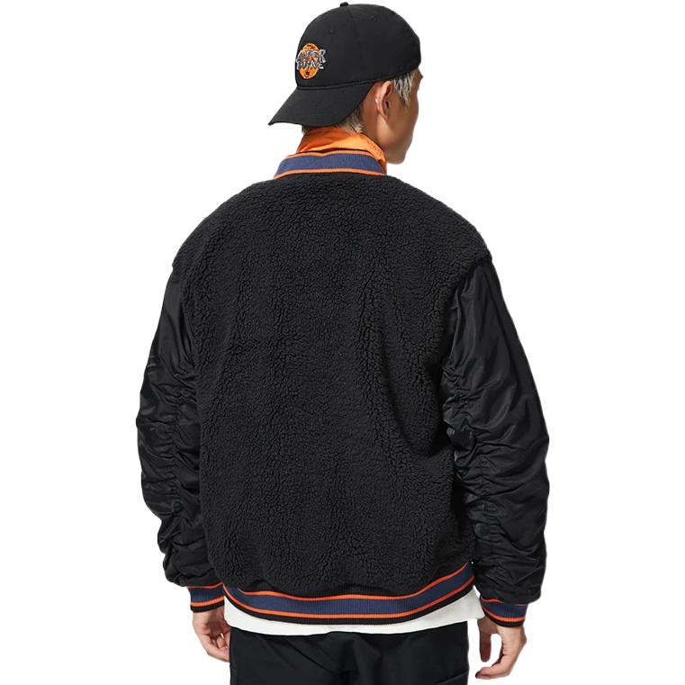 Li-Ning Badfive Serie Kontrastfarbenes Patch-Taschen-Detail Einreihige V-Ausschnitt Jacke Herren Jacke Schwarz AFDSA73-2