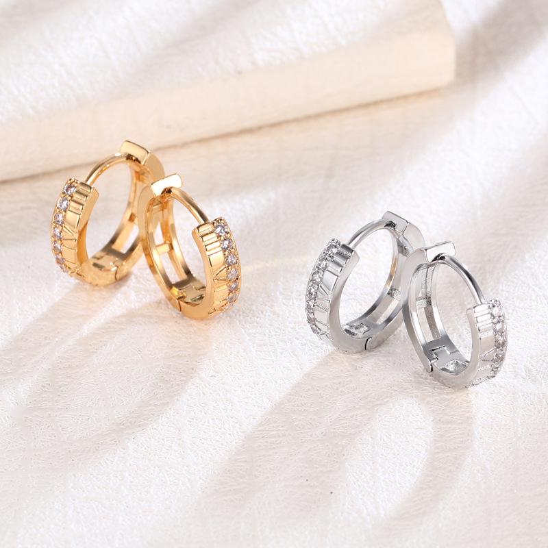 

European & American Roman Numeral Zircon Ear Clips - Gold-Plated Retro Style