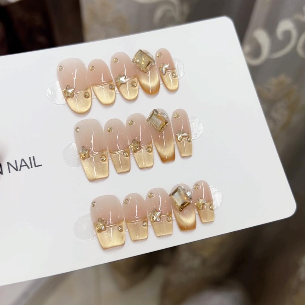 Pure Hand-made Phototherapy Wearable Armor French Champs Finished Product Reusable Nail Art Patches Can Be Detached