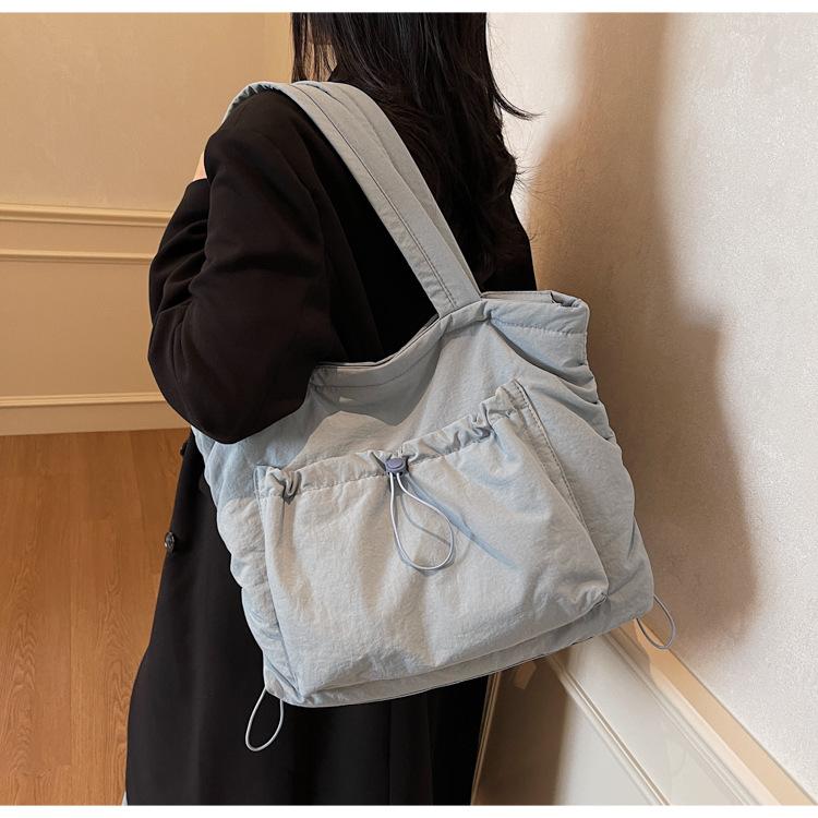 Large Capacity Tote Bag Women's 2025 New Trendy Casual Lightweight Commuter Bag Shoulder Pleated Drawstring Laptop Bag