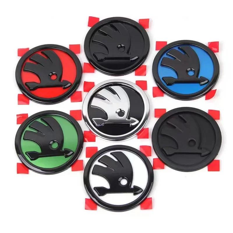 2 Adet 80mm 90mm Logo Skoda Fabia 1 2 Octavia a7 RS Superb Rapid Yeti Karoq Vision Araba Ön Arka Bagaj Kapağı Çıkartması