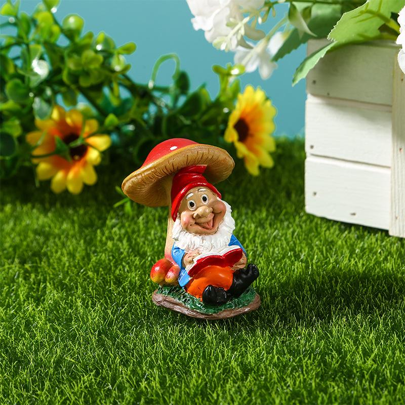 Creative Mini Gnome Snail Funny Resin Dwarfs Statue Cute DIY Decoration Garden Outdoor Household Decor Ornament Accessories New
