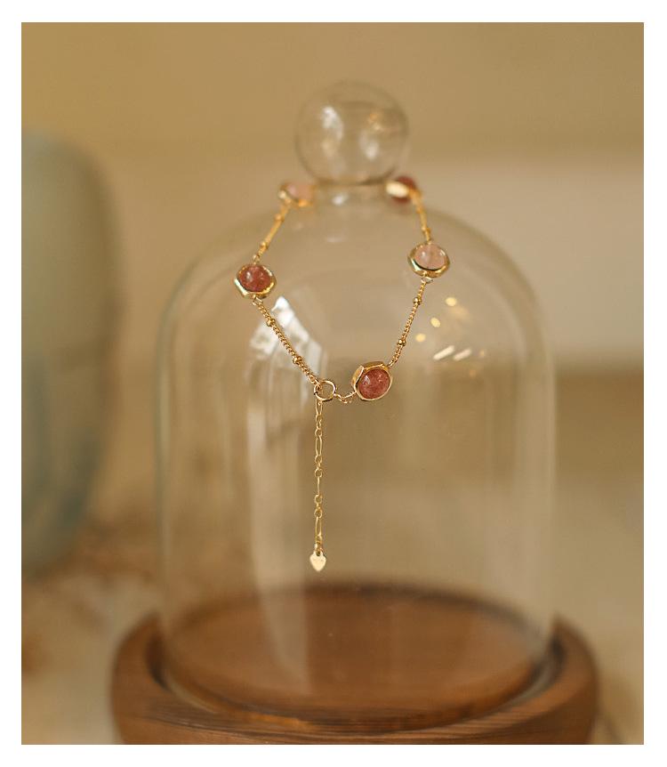 Natural Pink Strawberry Crystal Bracelet, Exquisite 14K Gold Plated Fashion Jewelry, Peach Blossom Beaded Design.