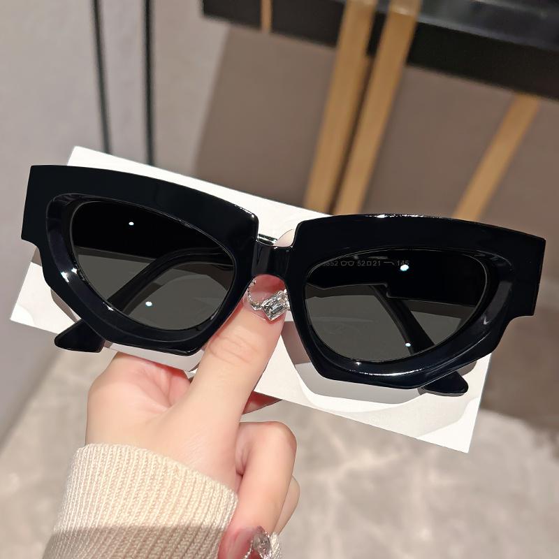 Mote Katteøye Solbriller med Uregelmessig Tykk Innfatning, Perfekt for Utendørs Gatefotografering, Vanlige Dekorative Briller