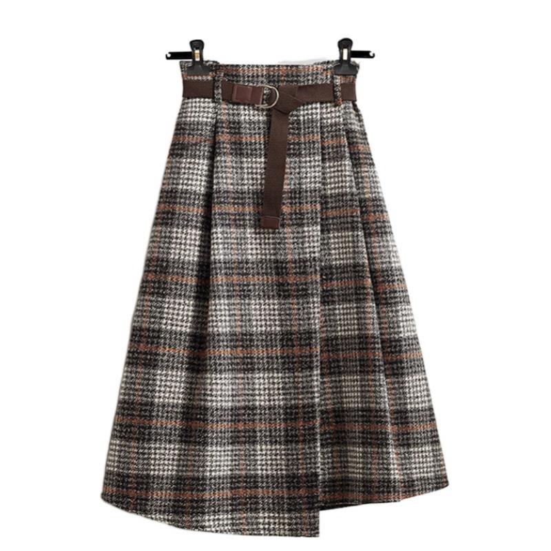Vintage Dresses Match High-waisted, Slimming Mid-length Dresses