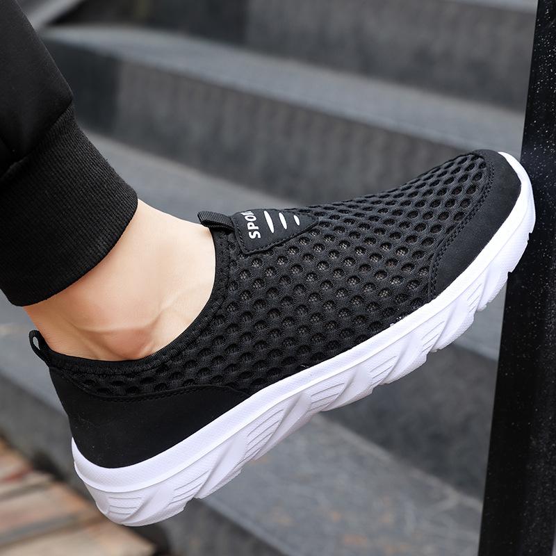 Summer hollow breathable mesh shoes round head cover feet one pedal sports and leisure shoes men mesh lazy shoes men