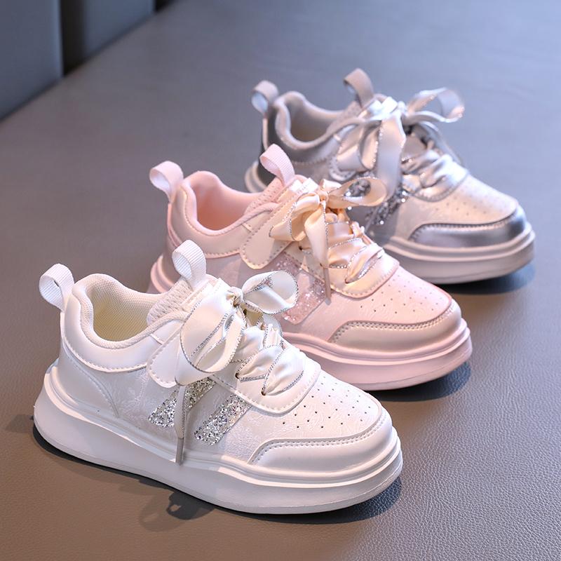 Girls' board shoes, low-top white sneakers, autumn new style little girls' sports shoes, stylish and versatile kids shoes
