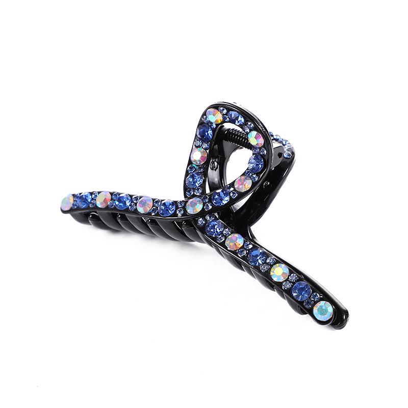 Elegant Rhinestone Diamond-Studded Shark Clip for Women