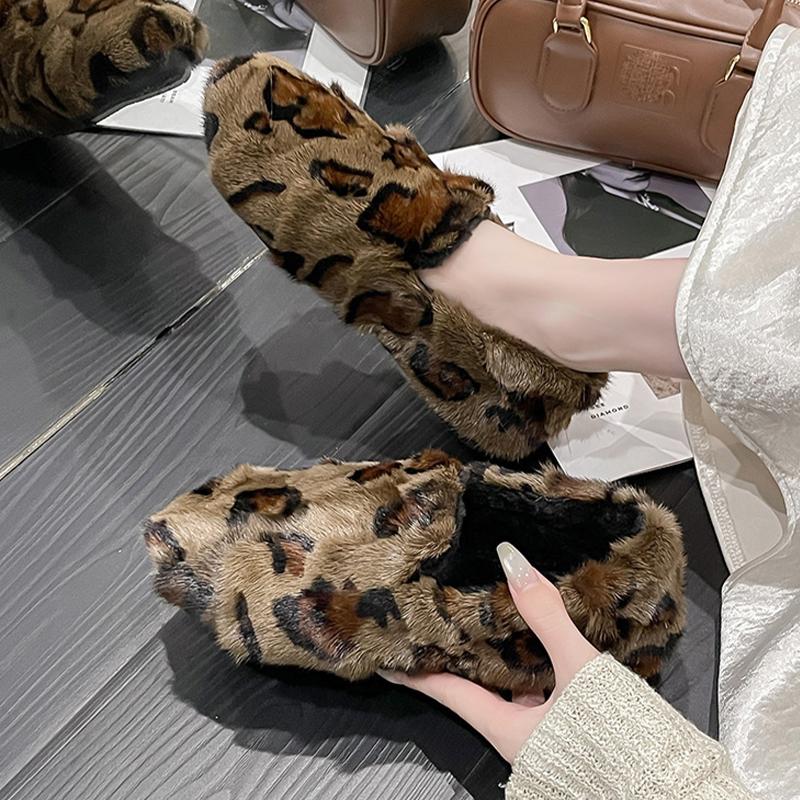 Fashion Fur Women Flats Cotton Shoes Fashion Short Plush Leopard Boots Dress Casual Winter Shoes 2025 Brand Designer Zapatos De Mujer