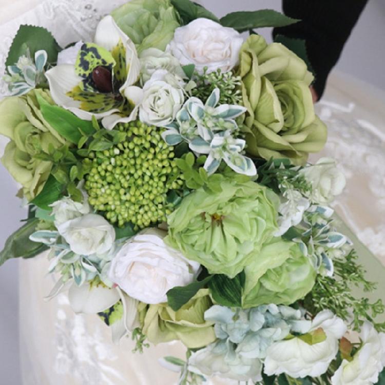 Rose Bouquets for Bride Gracefuls Elegant Artificial Rose Bridals Bouquets