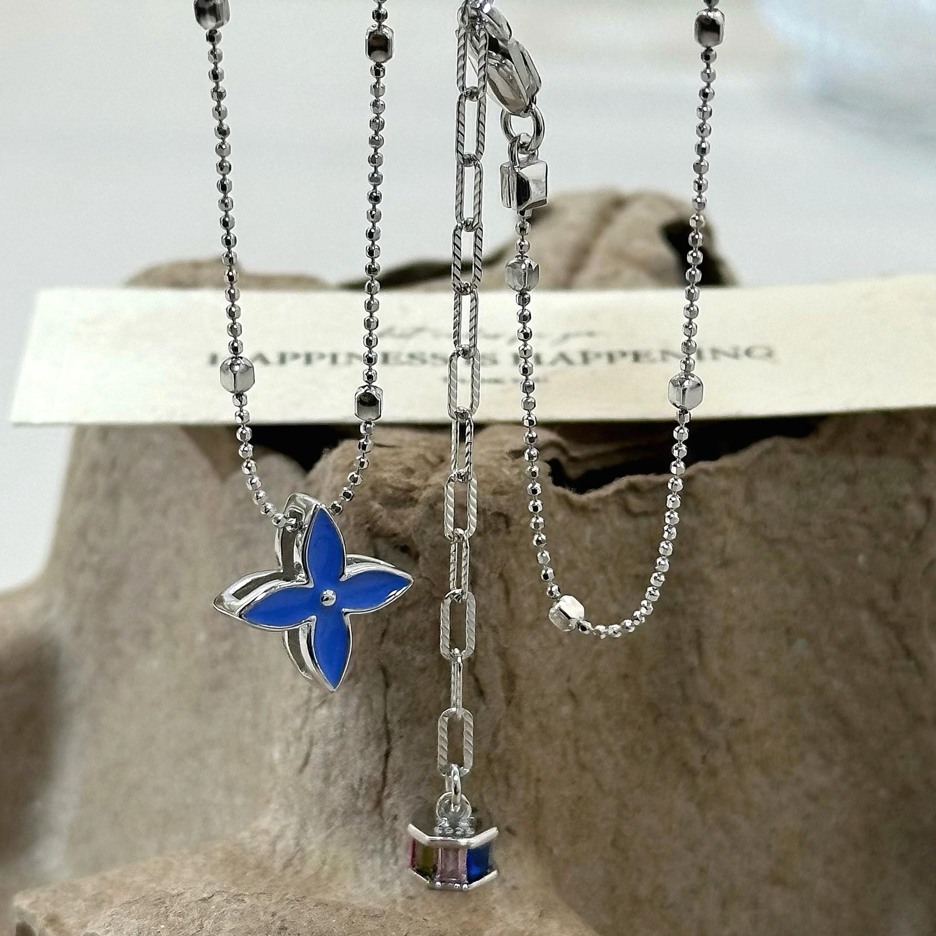 

Серебряное ожерелье Дофаминовый клевер S925 - Высококачественная, универсальная, легкая роскошь, модная цепочка на ключицы. S925 Silver королевский синий