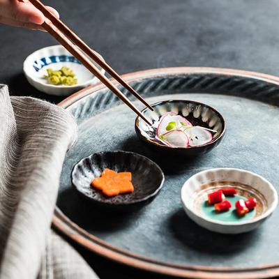 Japonský retro keramický kořenící talíř domácí svačinový talíř hotelová restaurace horký hrnec omáčka jídlo ochucené jídlo kuchyňské potřeby nádobí
