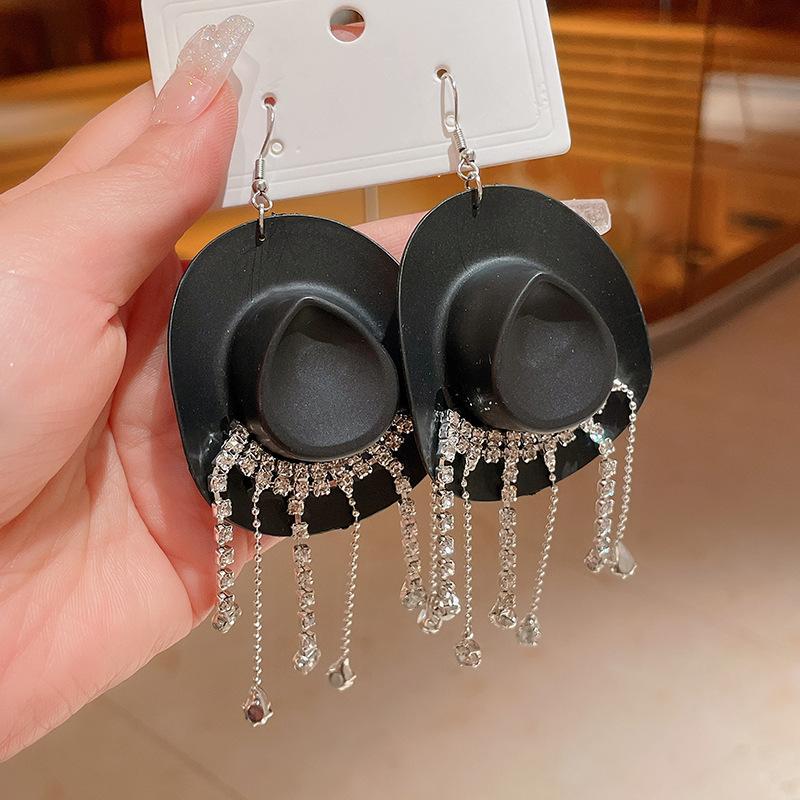 

Korean ins cowboy hat with diamonds, fringed ear hook, niche creative earrings, personalized fashion and cold wind earrings.