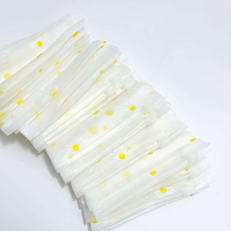 20 Daisy patterned frosted plastic zipper bags