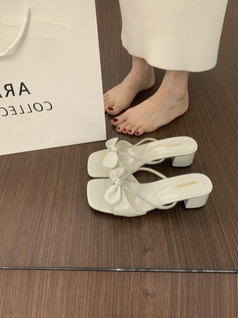 Bow Word with Rhinestone Cool Slippers Women's Summer Wear 2025 New 3cm Small High Heel Thick Heel Fashion Sandals